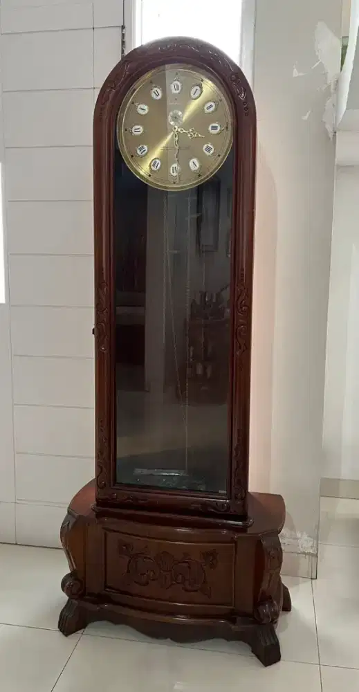 DIJUAL JAM ANTIK LEMARI MEREK JUNGHANS