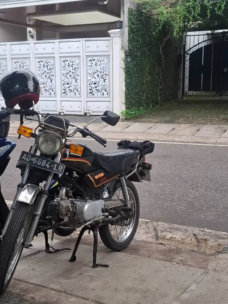 Honda win 100 tahun 92