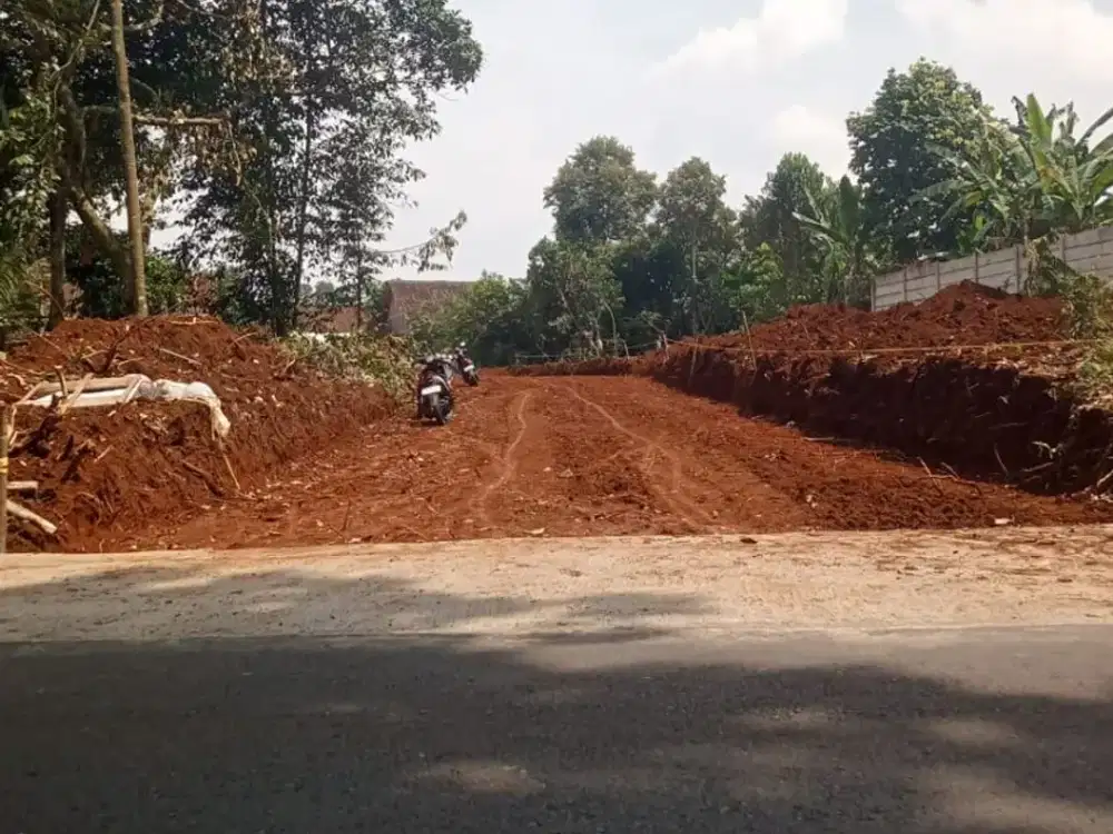 Tanah kavling murah pinggir jalan raya Jedung Gunungpati bisa ditempo
