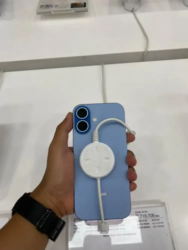 READY IPHONE 17 BASIC KREDIT INDODANA BUNGA 0%