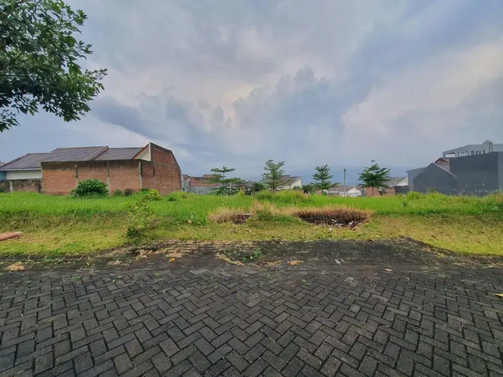 Kos Strategis Emerald – Hanya Beberapa Menit ke UIN 3 Malang