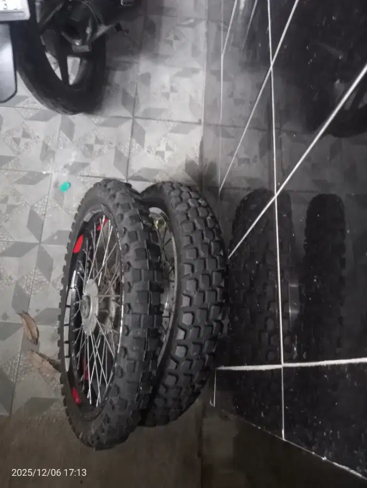 CBR 150R CB 150R Megapro mono Honda ban trail cross