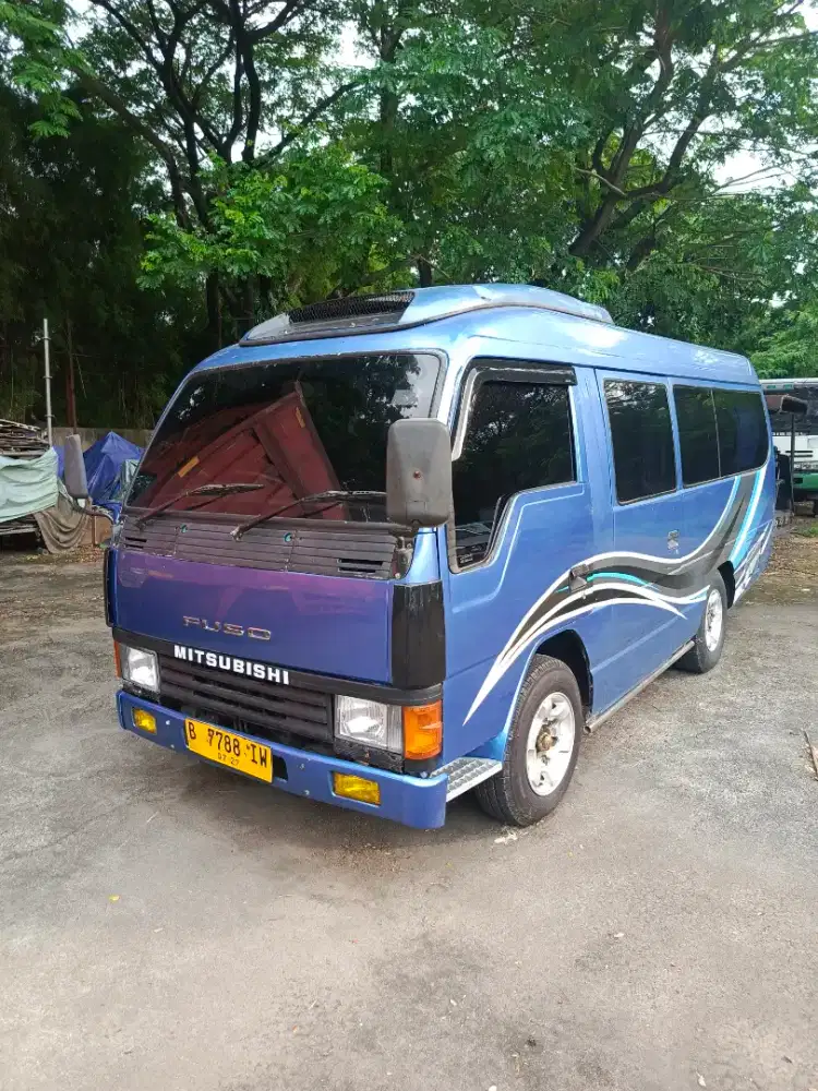 2006 Mitsubishi Minibus FE 304