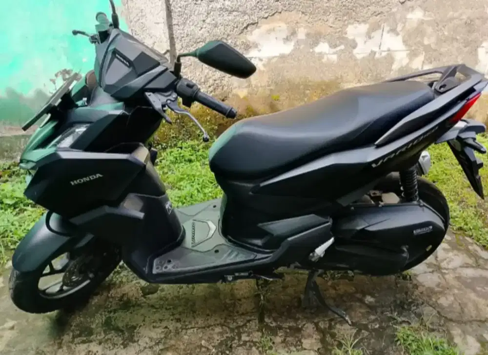 Di jual motor honda vario 160cc tahun 2023