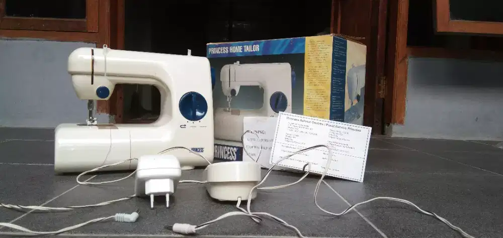 Mesin jahit portaible