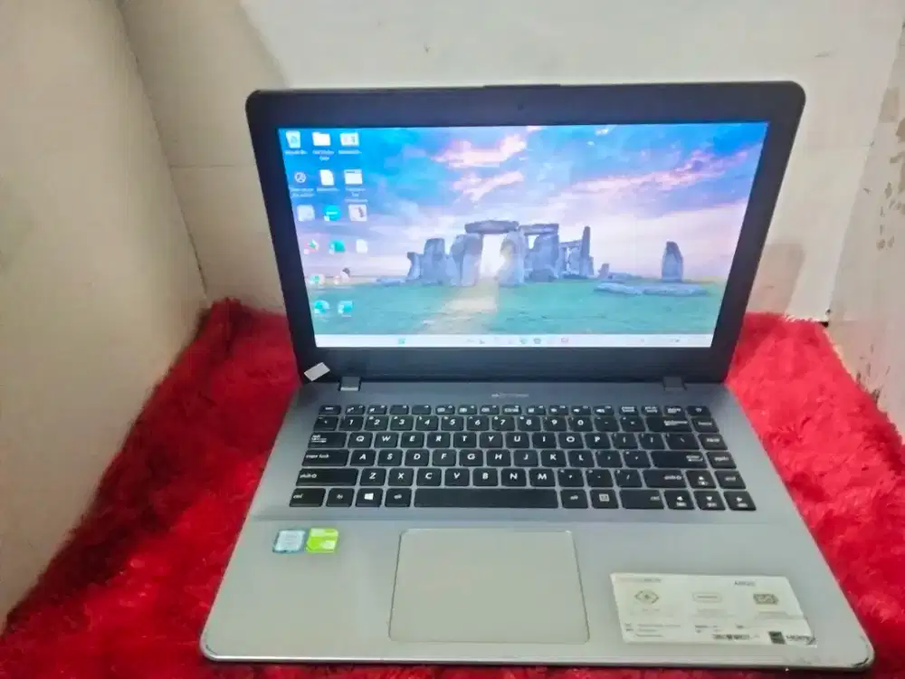 Asus X442UR/Intel core i5-8250u/RAM 16GB/SSD256gb/VGA Nvidia mx150