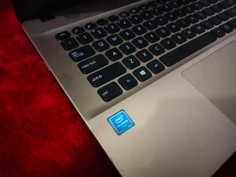 Asus vivobook X441MA/intel N4020/RAM4GB DDR4/HDD 1tb/14inch siap pake