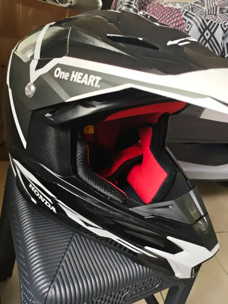 HELM CRF X HONDA