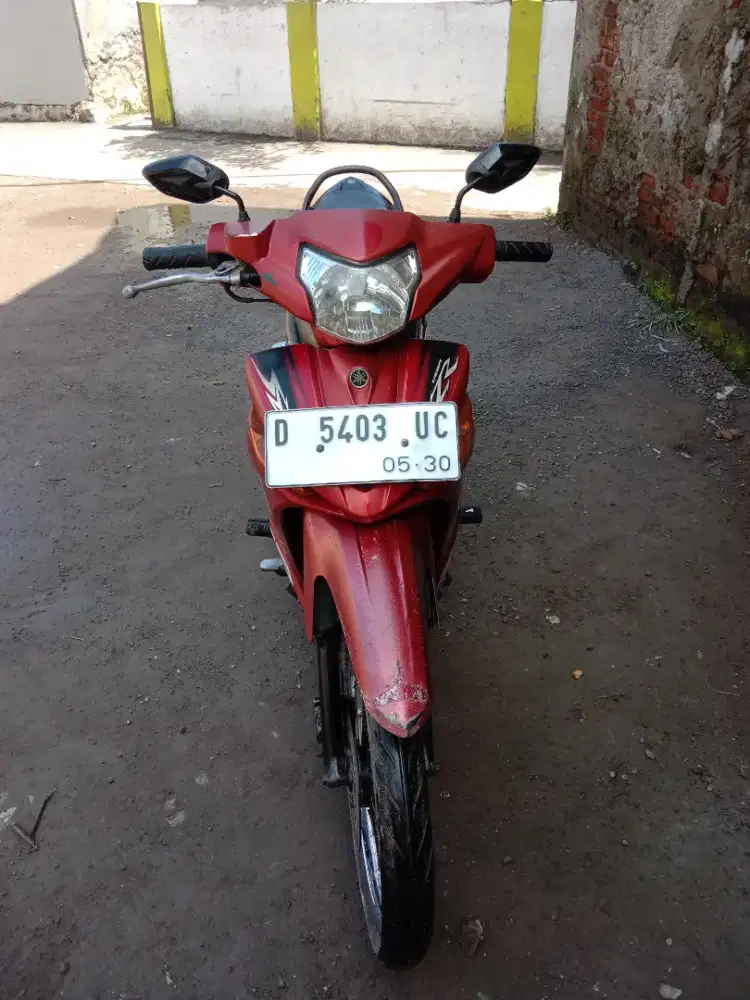 Vega ZR 2009 warna merah