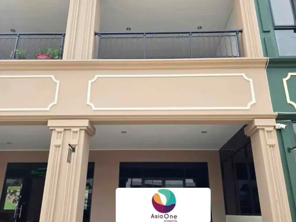 Di sewa Ruko 3 lantai ukuran 4,5 x 20 atau 90 m2 ada rooftop cocok untuk cafe dan usaha lainnya hadap utara lokasi strategis dan ramai sebrang kampung seafood di sedayu city kelapa gading jakarta utara