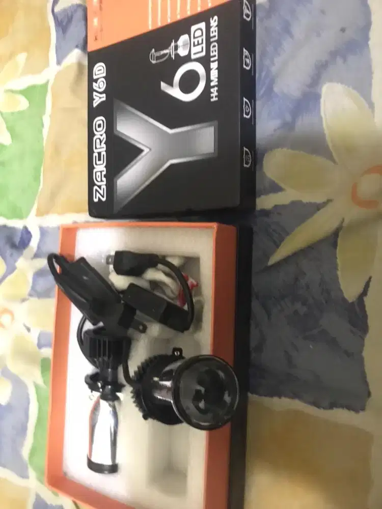 Lampu mini projie LED Zacro YD6