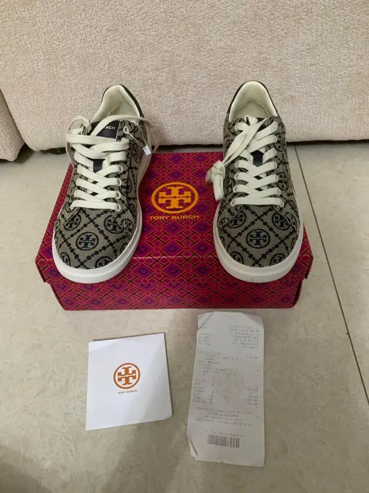 Authentic Tory Burch sneakers