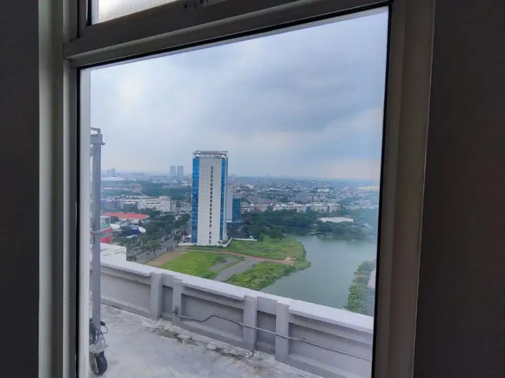 Apartemen Springlake Summarecon Bekasi Unit 2 Bed Room Unfurnished View Pool & Danau Posisi Hoek Pojok