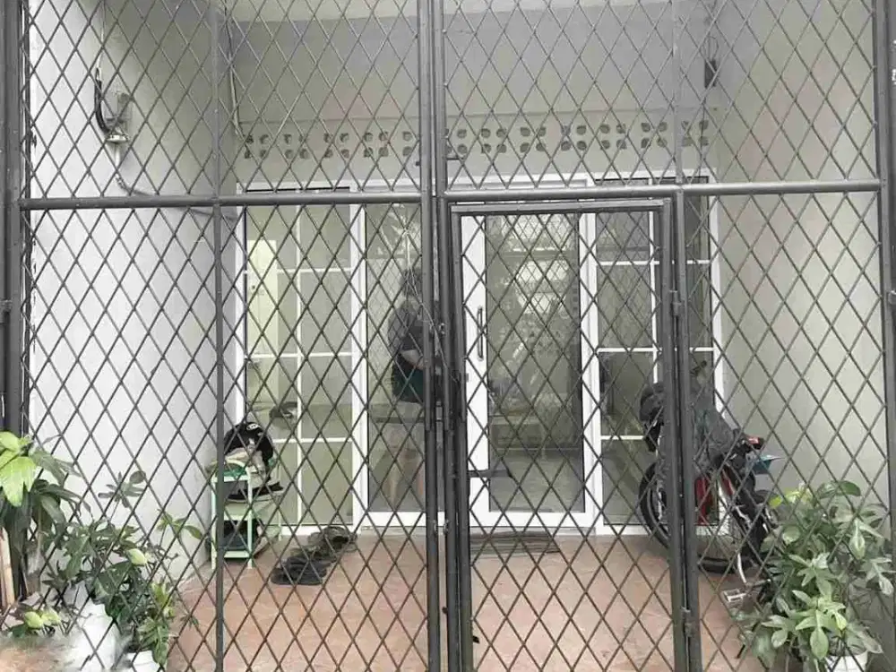 RUMAH KOST DIJUAL DI CIPINANG MUARA MURAH