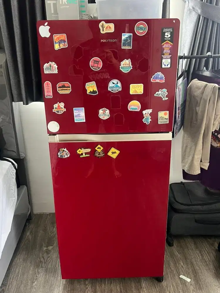 KULKAS POLYTRON LIKE NEW