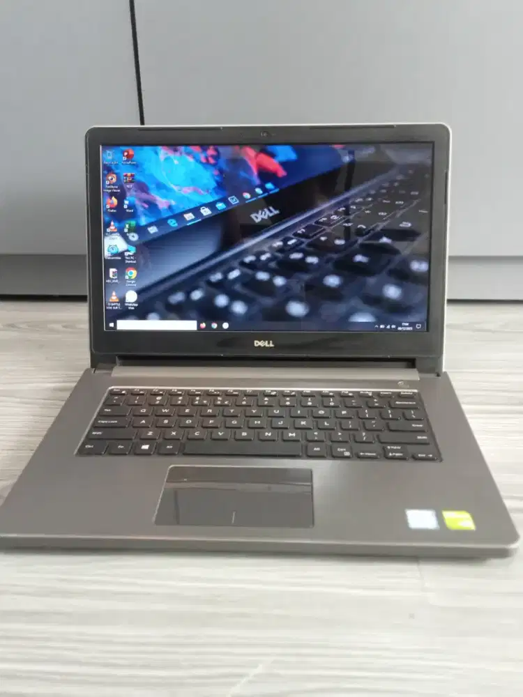 Laptop dell core i3 vga  kondisi ok