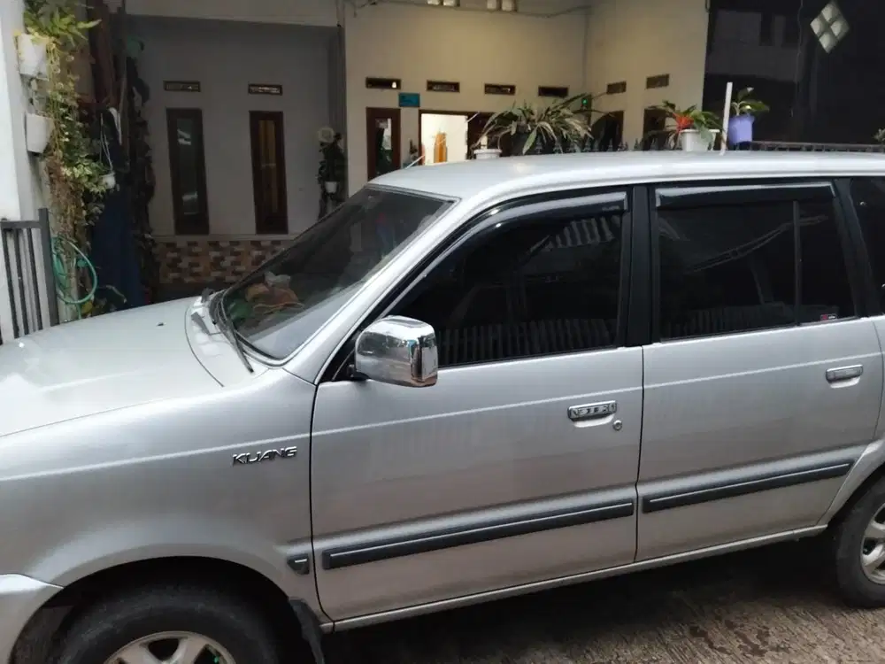 Toyota Kijang 2004 Bensin