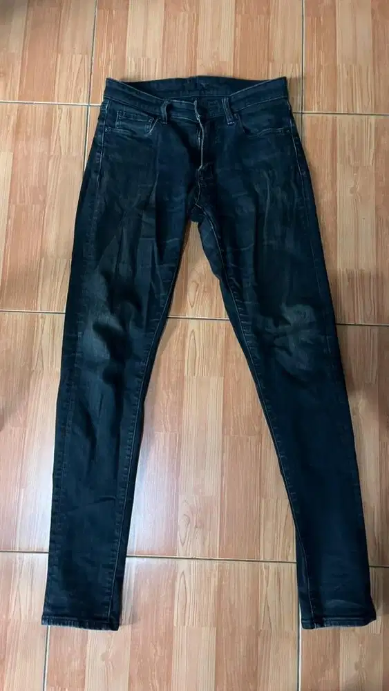 Celana Jeans Skinny Uniqlo Hitam
