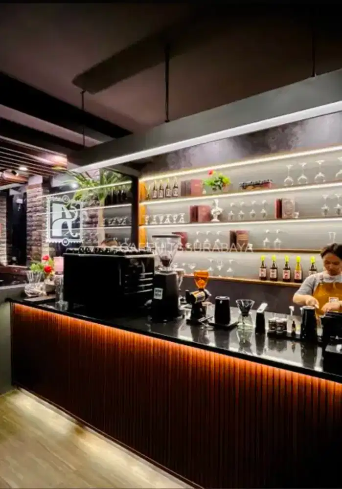 Lowongan kerja di cafe bar ( LC )