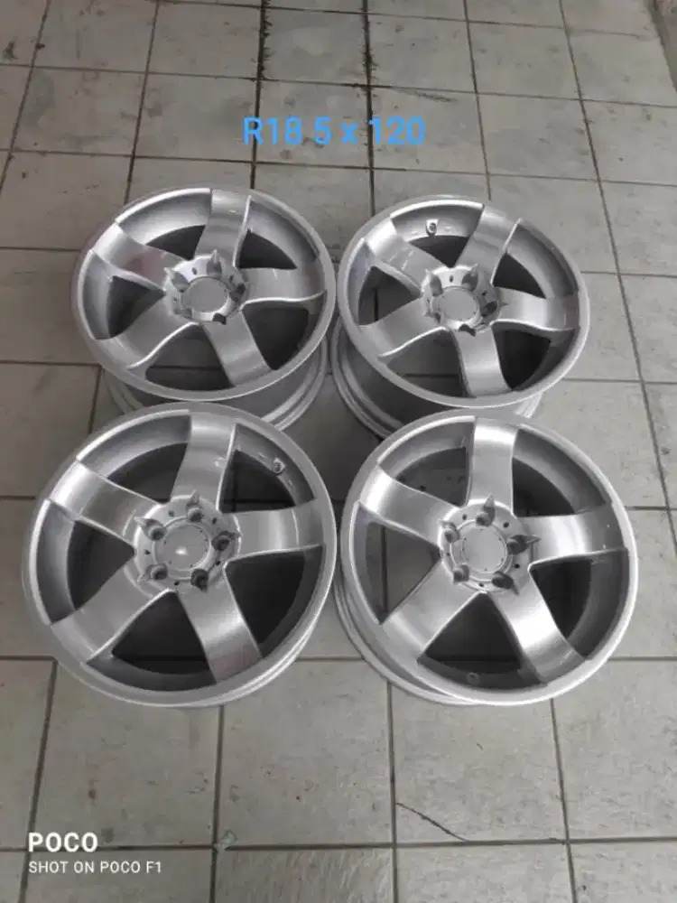 Rep FELGI R18 pcd 5 x 120 (BMW) lebar 8,5 offset 35
