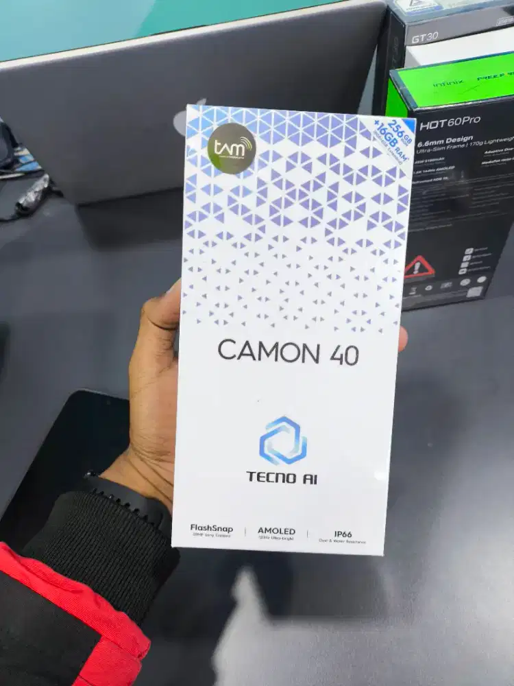 Tecno Camon 40 Baru