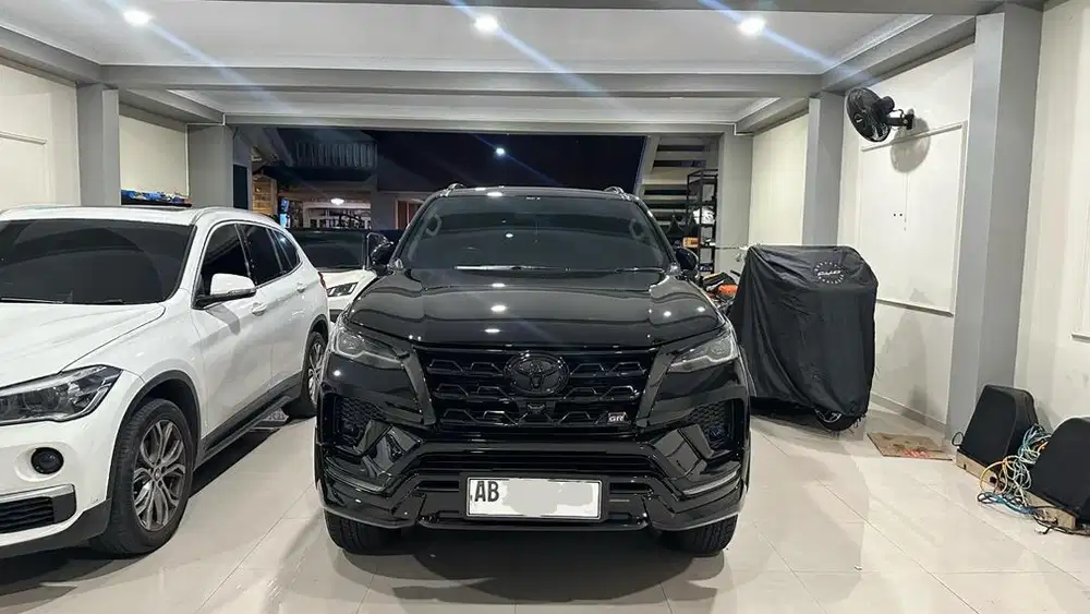Toyota Fortuner 2.8 GR 4x2 2023