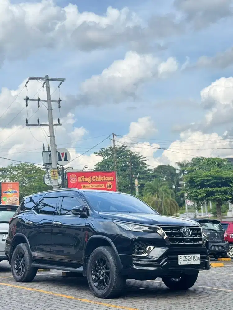FORTUNER 2.8 GR SPORT 2022 PEMAKAIN SENDIRI