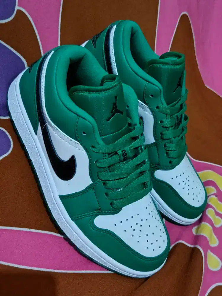 Air Jordan Green Black
Size 38½ Insole 24,5cm