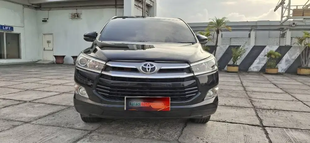 Innova 2.4 V Diesel A/T 2018 Pajak Okt 2026 Perorangan, Velg Asli Ada