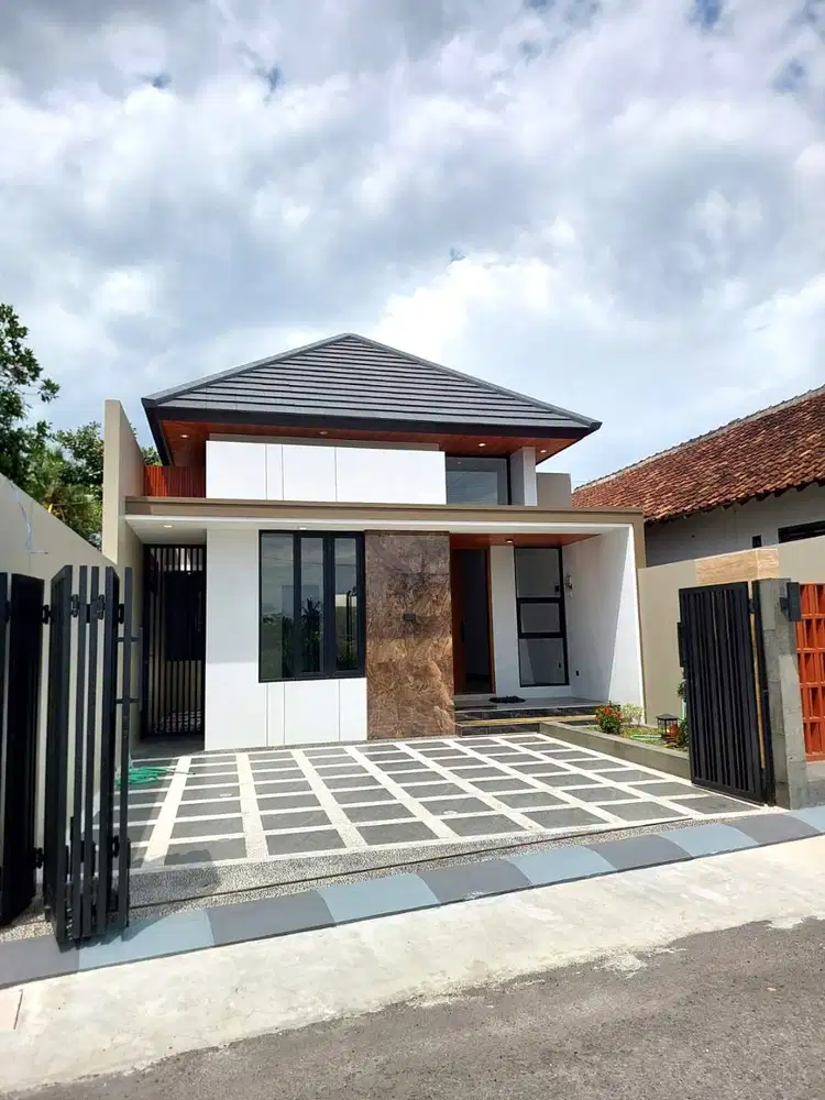 Rumah Baru di Lingkungan Asri dekat Jalan Kaliurang Km 11