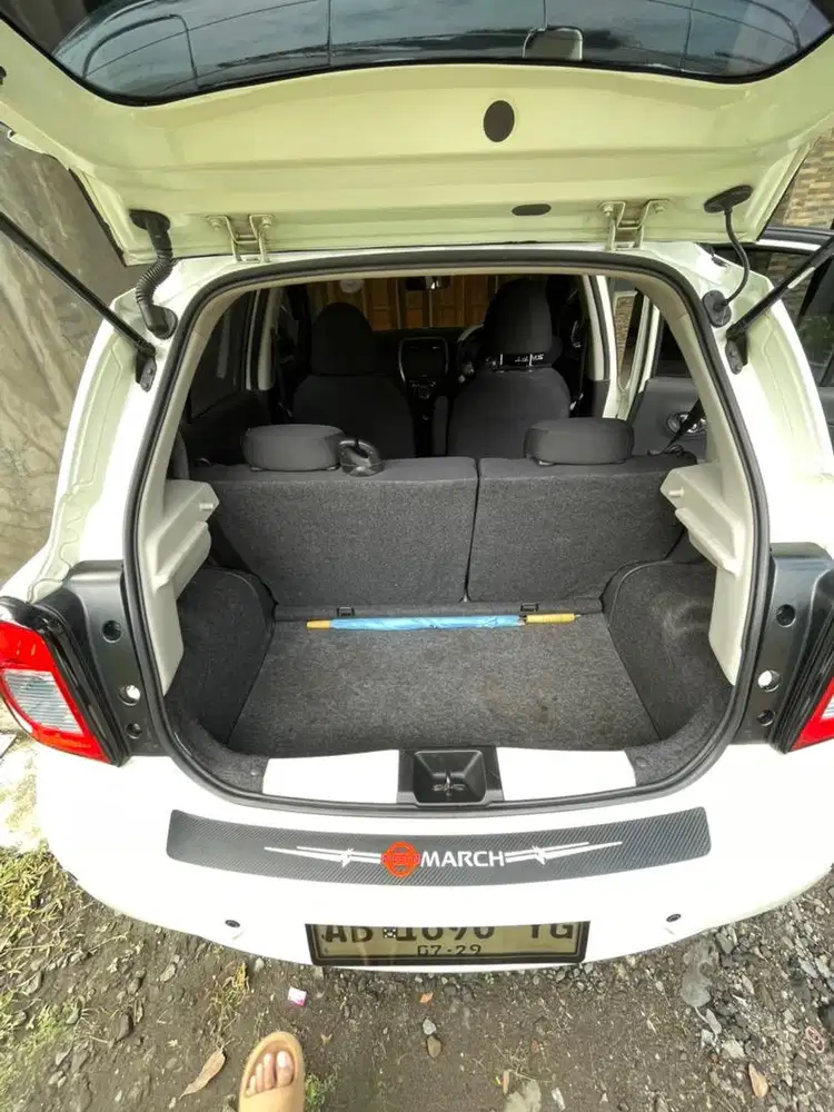 Nissan March XS 1.5 MT