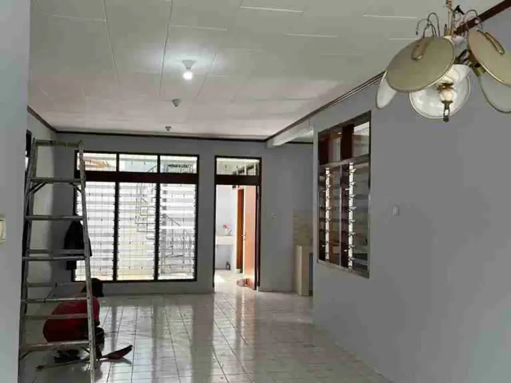 Dijual Rumah Luas Kopo Permai Siap Huni