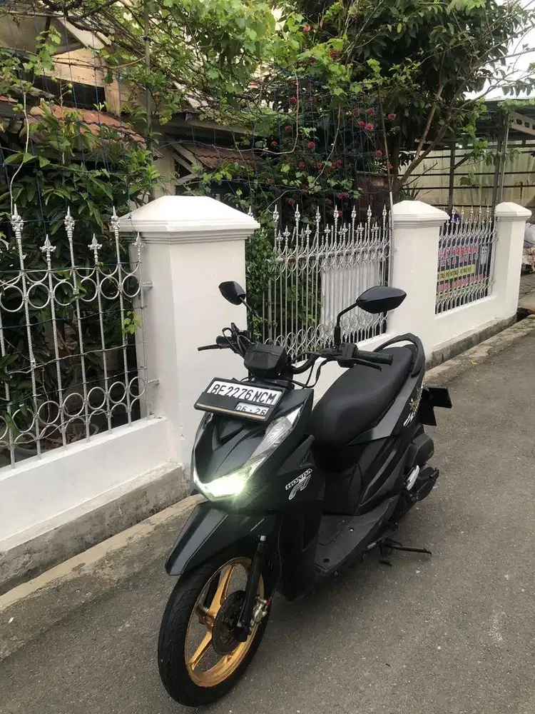 HONDA BEAT STREET NEW ISTIMEWA 2022 Pajak Hidup