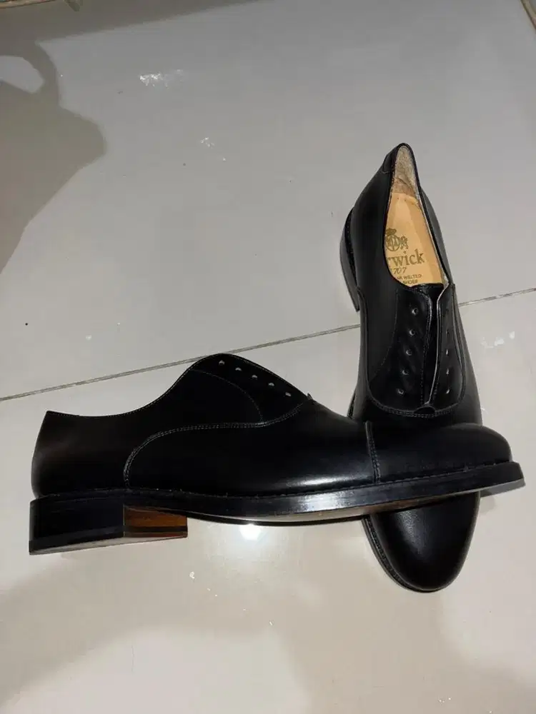 Sepatu Pantofel Berwick 1707 buatan spanyol