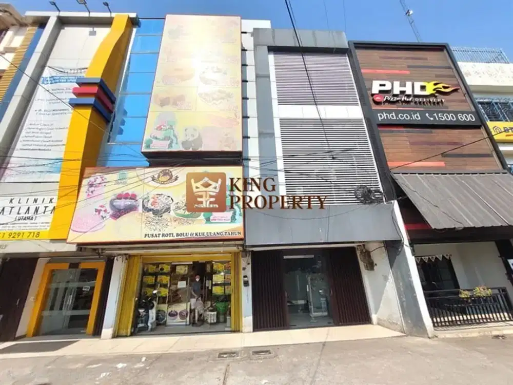 Super Strategis Pinggir Jalan Raya! Disewakan Ruko Jembatan Lima 3,5 Lantai 305m, Dekat Pasar Jembatan Lima, Glodok Plaza, Harco, LTC & Asemka