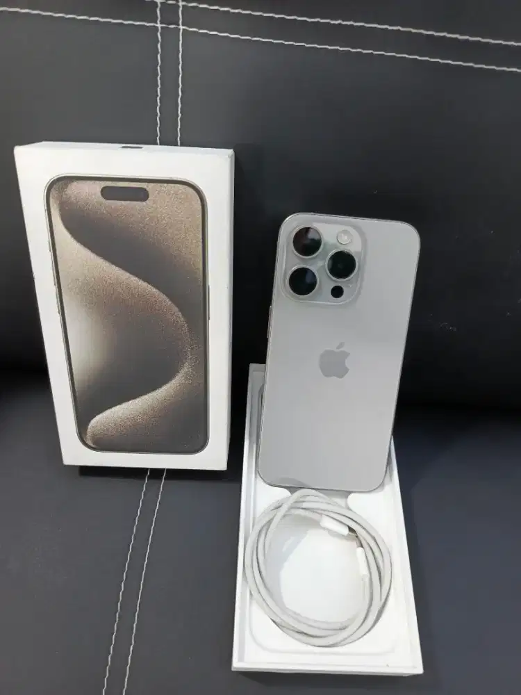 iPhone 15 pro 128 natural titanium iBox