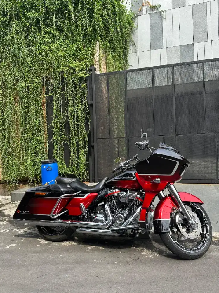 Harley Davidson Roadglide Cvo Tahun 2021