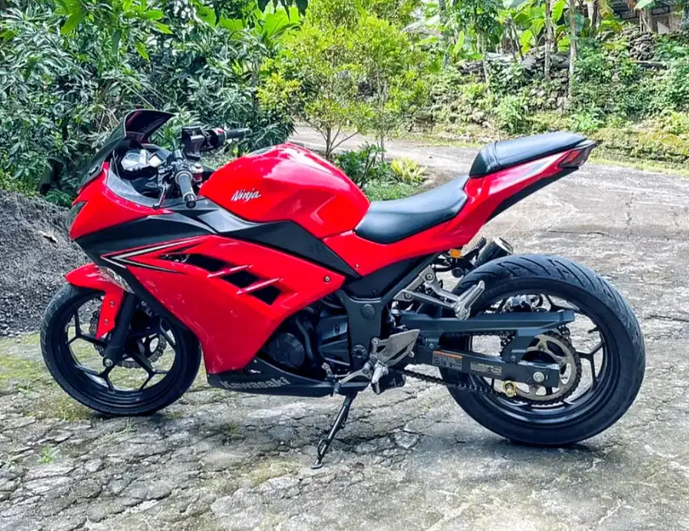 Ninja 250 AB sleman, km low, atas nama sendiri