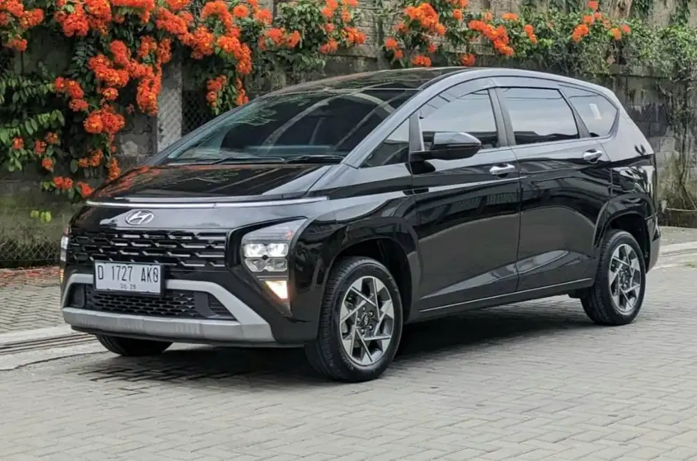 Hyundai STARGAZER PRIME 1.5 AT 2023 LowKM 27rb RECORD HYUNDAI BANDUNG