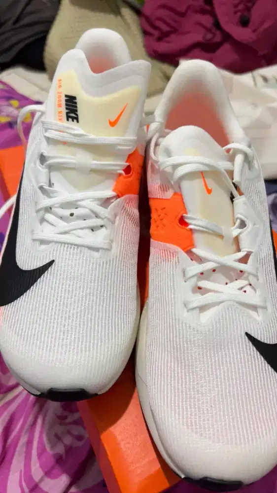 Sepatu Running Nike Air Zoom Rival Fly 4