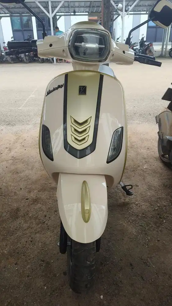 Motor liatrik uwinfly T3