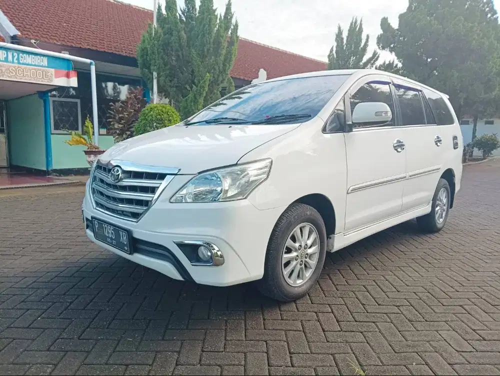 Innova Diesel Matic 2012