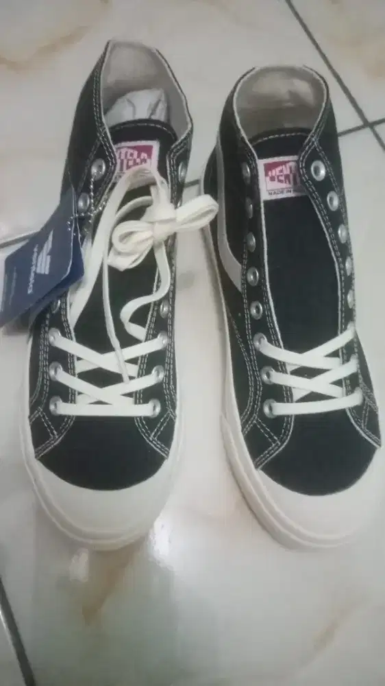 Ventela Basic High Black Natural