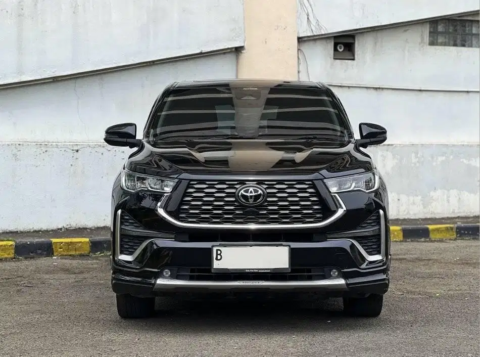 2023 Toyota Innova Zenix 2.0 Q HV Modelista CVT TSS Hitam Record