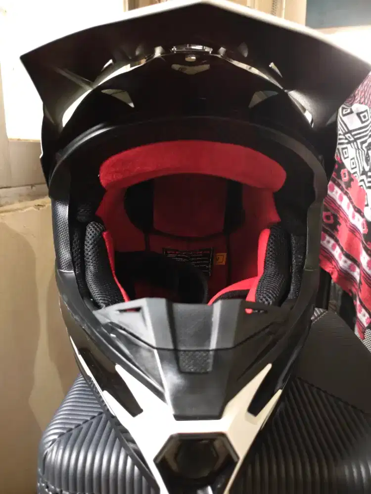 Helm CRF x honda