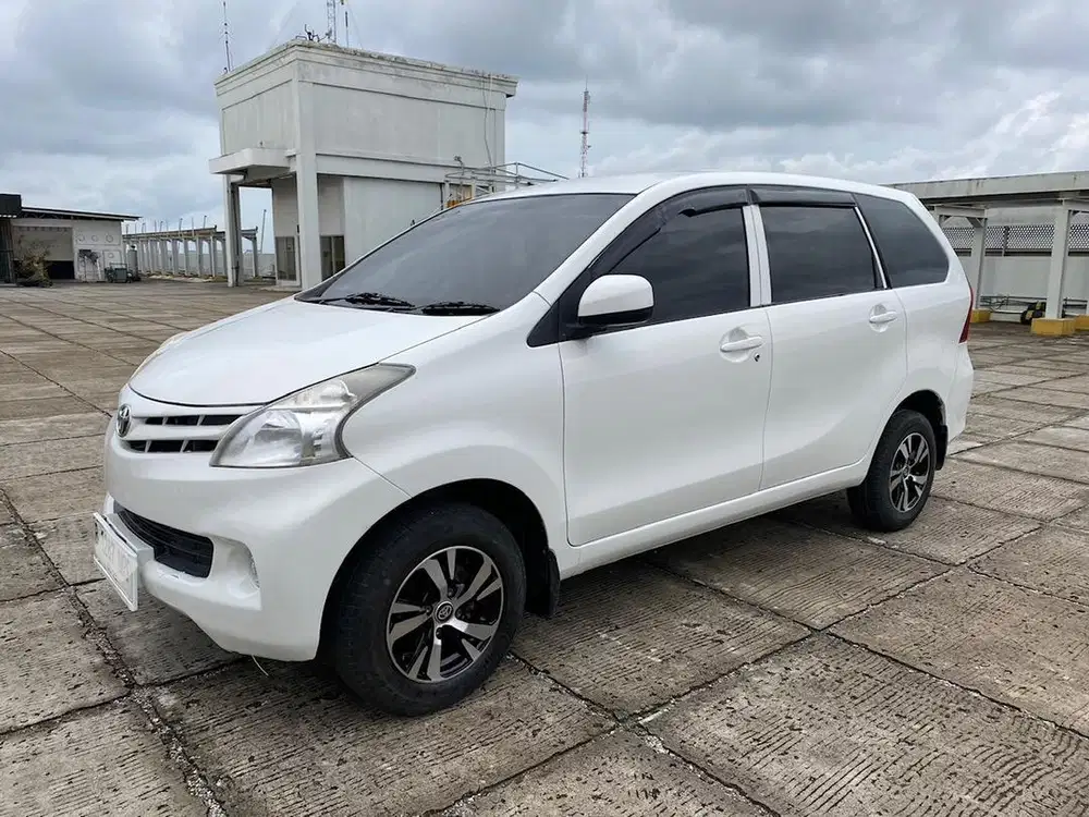 Avanza Matic 2014 AT Putih Toyota 1.3 E Upgrade ke Tipe G 1300