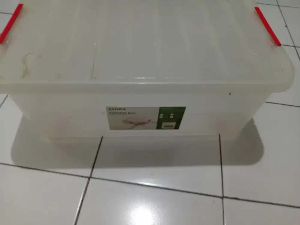 Box kontainer uk 35 liter merk stora