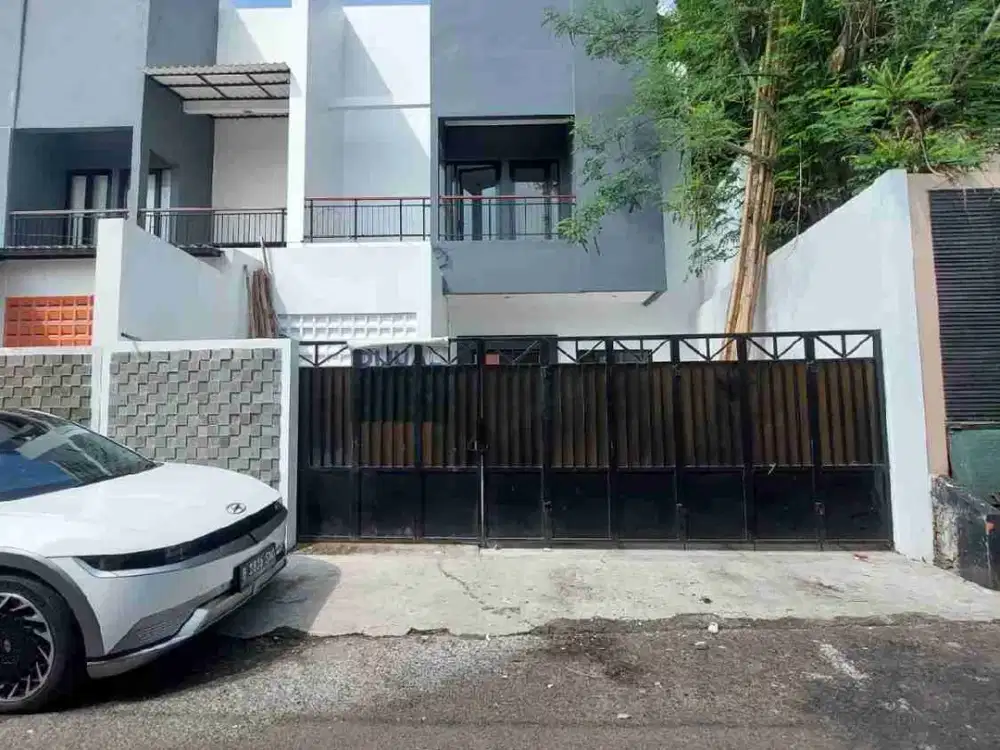 Jual Cepat Rumah Baru+Private Pool di Slipi Jakarta