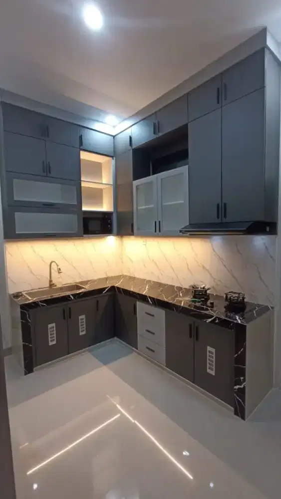 Melayani custom interor