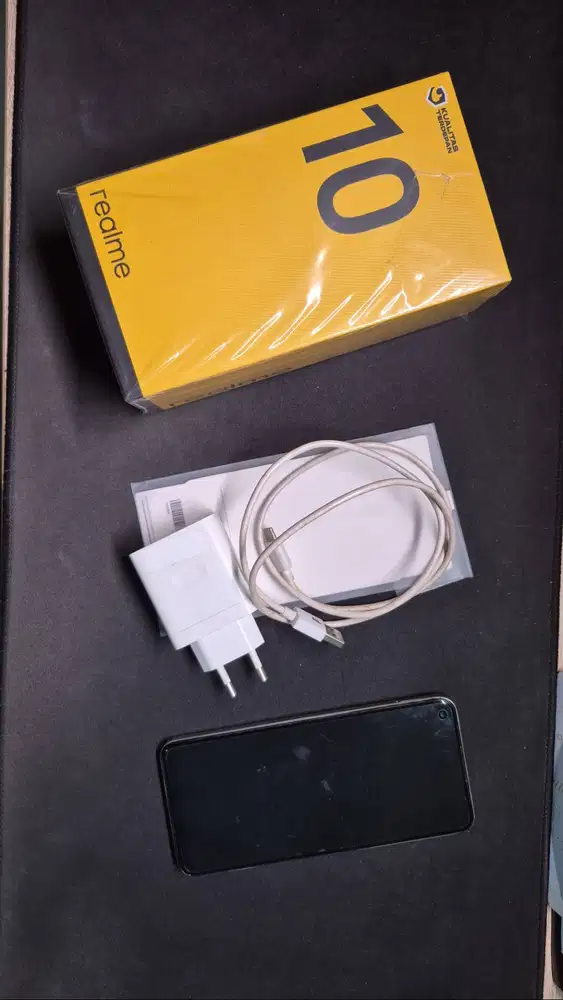 Realme 10 Putih Fullset Mulus RAM 8GB + 8GB / Storage 128GB